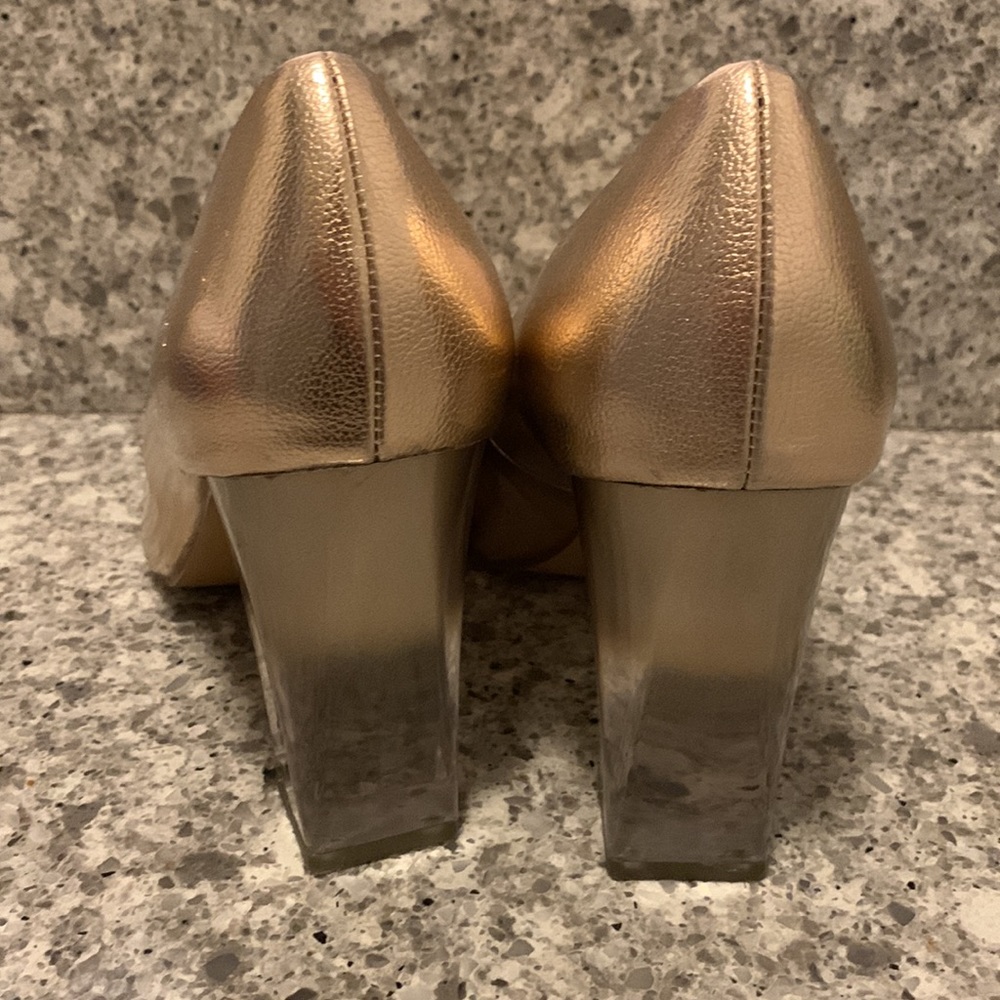 💃👠Katy Perry Women's The A.W Middie-Smooth Metallic Pump Rose Gold 9.5 👠💃 - Picture 12 of 16